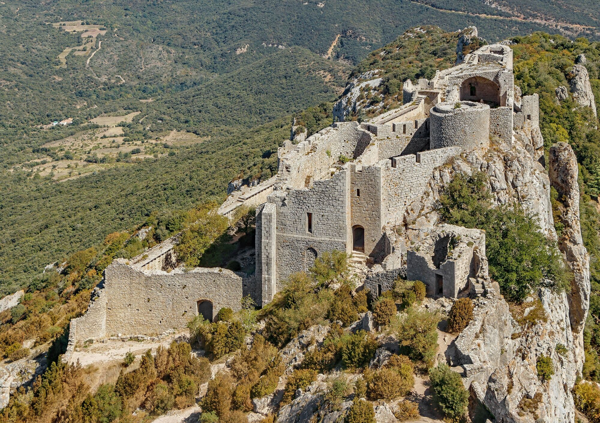 Le château de Peyrepertuse, citadelle du vertige